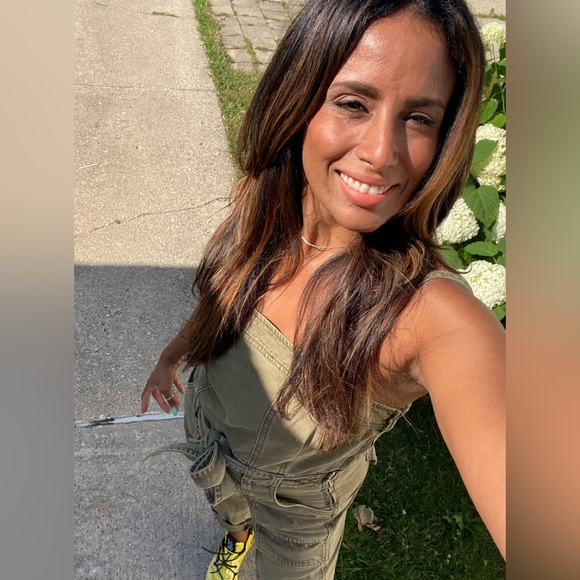 Meet the Posher - Picture 3 of 6